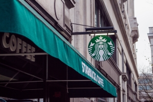 Starbucks le dice adiós a Rusia definitivamente, tras 15 años de operación