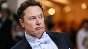 Elon Musk completa la compra de Twitter y despide a sus principales ejecutivos