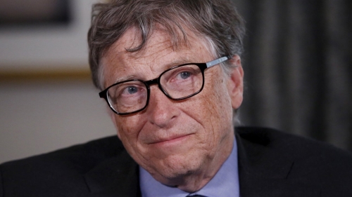 Bill Gates califica a las criptomonedas y los NFT como “la teoría del tonto mayor”