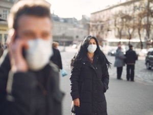 OMS exhorta a Europa a no bajar la guardia ante el aumento de casos de COVID19 y gripe